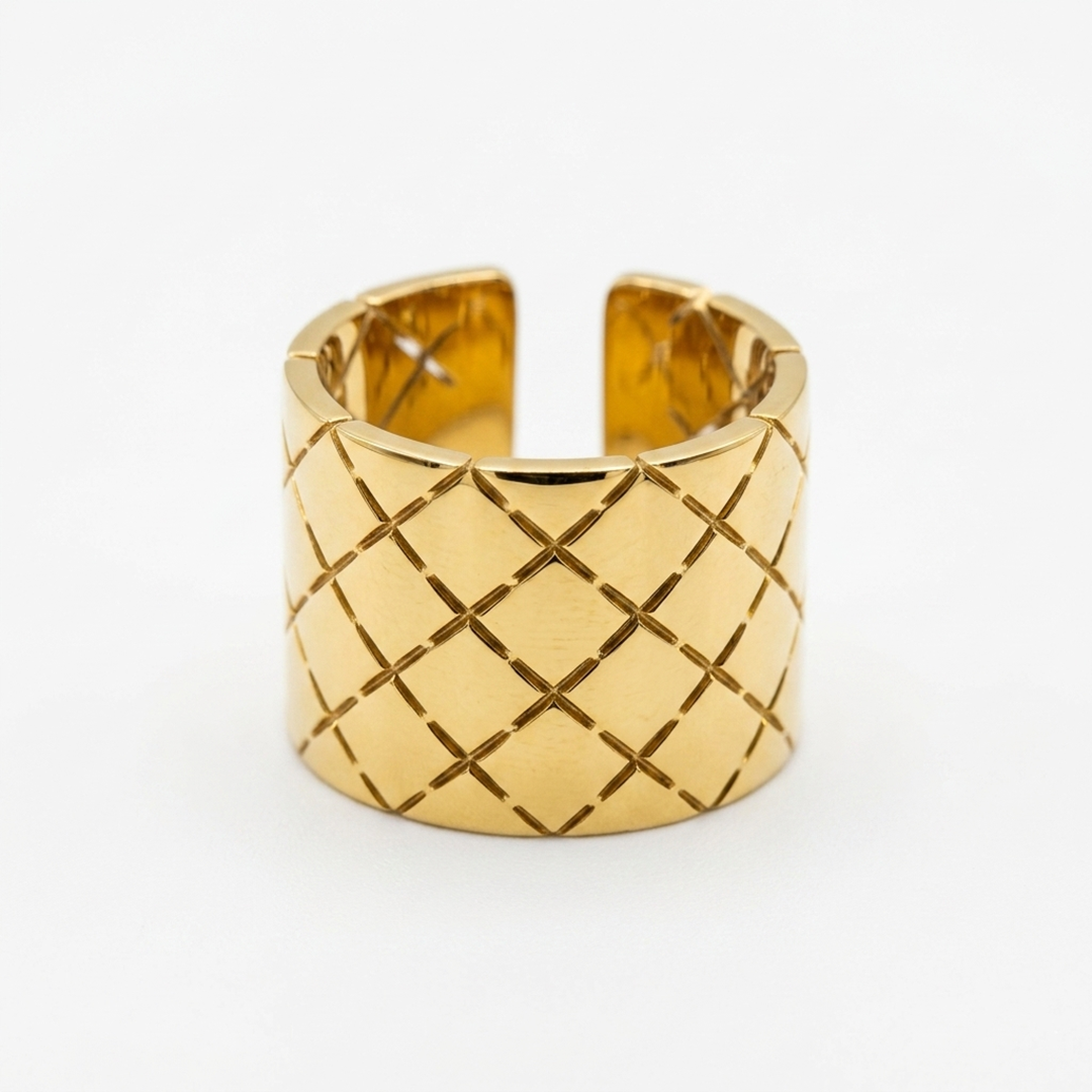 Criss-Cross Ring