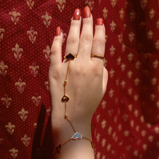 Midnight Heart Hand Chain
