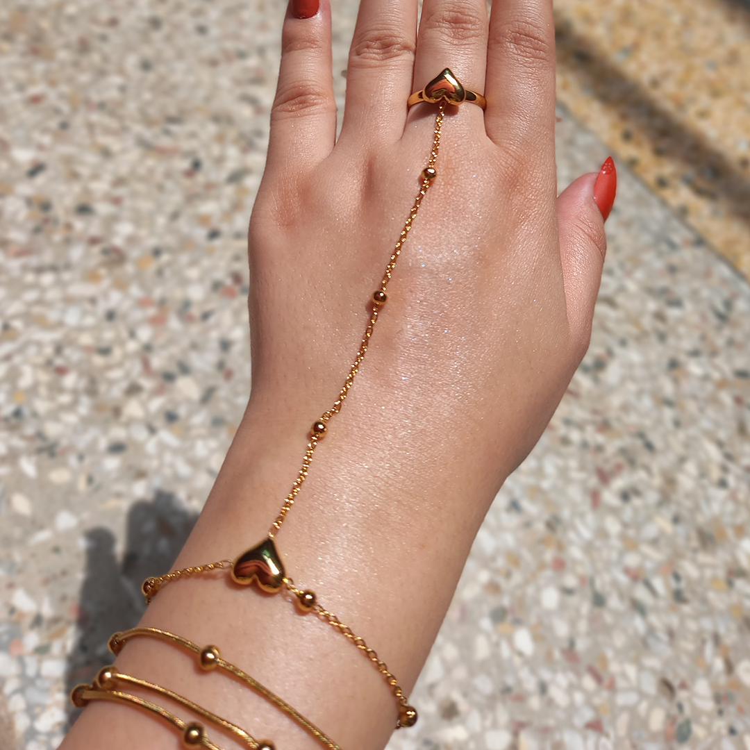 Nazneen heart handchain