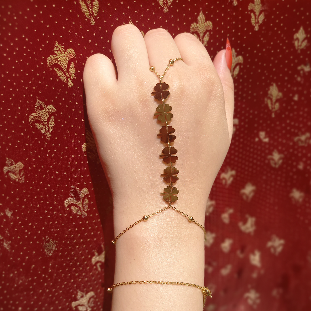 Golden flora handchain